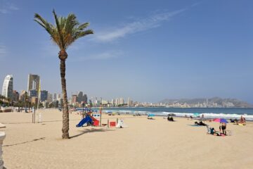 Бенидорм пляж Playa de Poniente